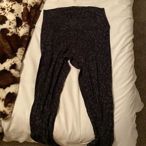Lululemon Leopard Print Crop Leggings